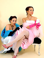 Gorgeous Pin-Up WOW Guest Star Carla Petra