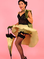 Pretty Pin-Up WOW! Star Petra